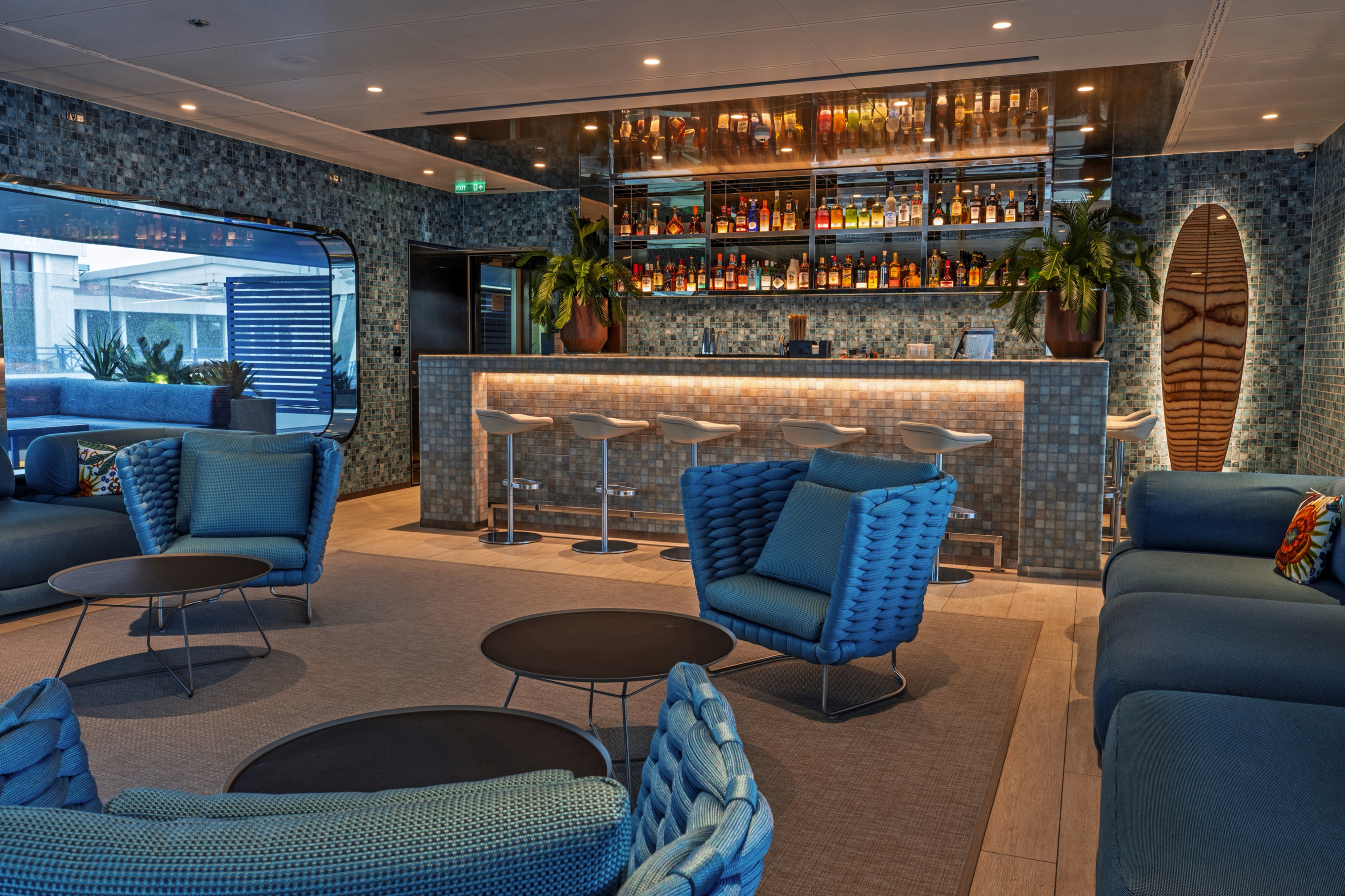 Emerald Kaia - Sky Bar